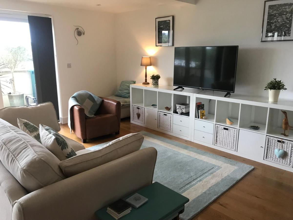 Modern Apartment With Stunning Views, Close To Amenities And St Ives Хейл Экстерьер фото
